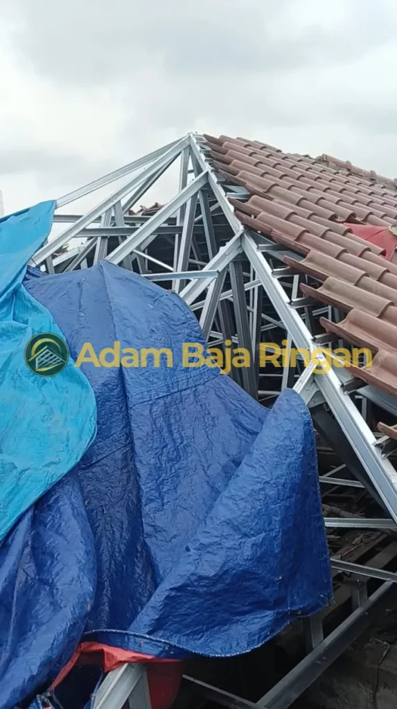 jasa tukang pasang atap baja ringan dan renovasi atap rumah - adambajaringan 1117 jasa tukang pasang atap baja ringan dan renovasi atap rumah - adambajaringan 1117